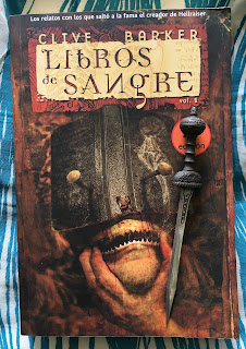 Portada del libro Libros de sangre, de Clive Barker