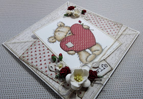 Romantic criss cross card design featuring cute bear with big heart (image from LOTV)