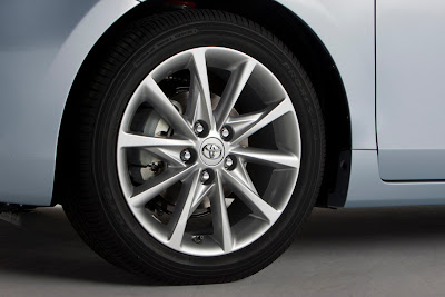 2012 Toyota Prius V Wheel