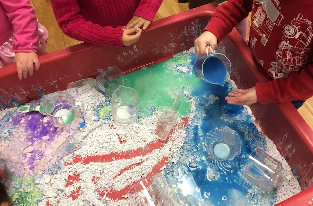 Mixing cornstarch and water to make goop