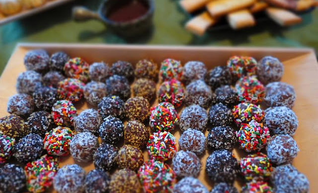 Israeli Chocolate Balls