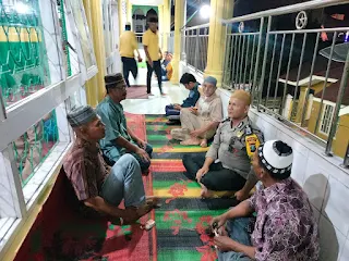 Personil Polsek Balige Polres Toba Laksanakan Patroli Waktu Sholat Tarawih Bulan Suci Ramadhan 1445 H