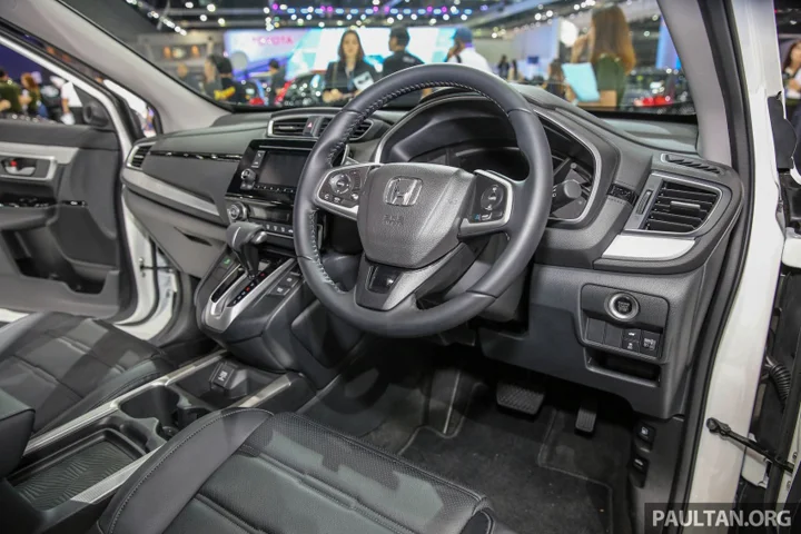 Gambar Honda CRV 2017 Bahagian Dalam