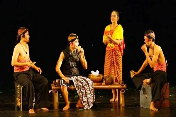 Soal SBK Seni Budaya Bab Merencang dan Mementaskan Teater Kelas 7 Semester 2 SMP/MTs