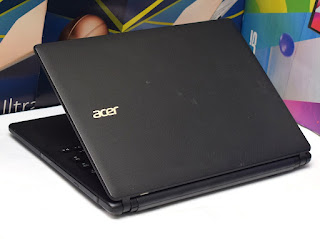 Jual Laptop Acer ES1-411 ( Celeron N2940 ) 14-Inch