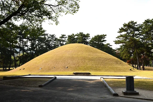 경주 무열왕릉 전경