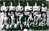 CALVO SOTELO C. F. - Puertollano, Ciudad Real, España - Temporada 1978-79 - Quico, Leguizamón, Bezares, Sánchez, Chema y Nuevo; Josele, Zúñiga, García-López, Rojo y Lobo - CALVO SOTELO C. F. 5 A. D. CEUTA 0 - 10/09/1978 - Liga de 2ª División B, grupo II - Puertollano, Ciudad Real, estadio del Cerru - El Calvo Sotelo, que esta temporada estaba recién descendido, se clasificó 5º en el Grupo II de la 2ª División B española