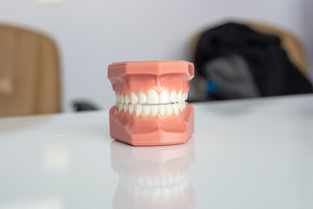 False Teeth Image