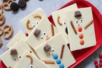 HOLIDAY WHITE CHOCOLATE BARK