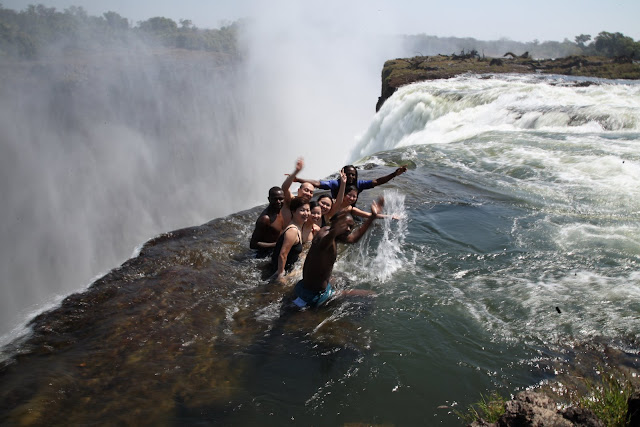 piscina do diabo Cataratas Vitoria zimbabue