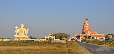  Dwarka is 1 of the most of import places for Hindu IndiaTravelDestinationsMap: AMAZING PLACES TO SEE IN INDIA - MYTHOLOGY MEETS HISTORY IN DWARKA