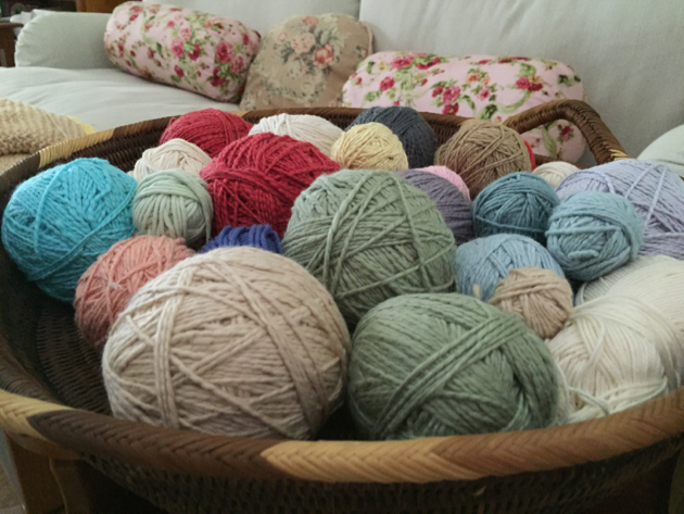 How to store wool and cotton for knitting