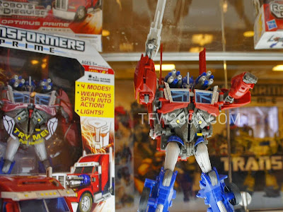 Optimus Prime Transformers Prime Weaponizers BOTCON 2012