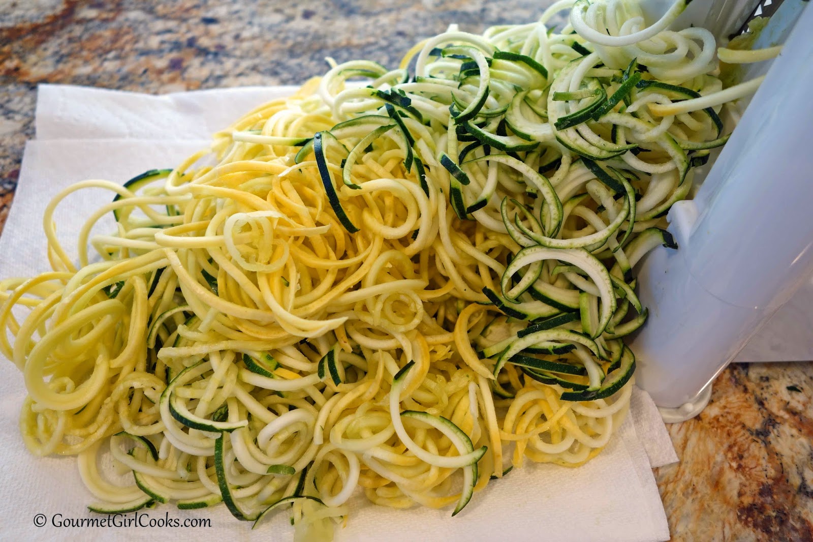 Sboly -Vegetable Spiralizer , Zucchini Spaghetti Maker Zoodle