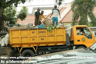 hukum truck sampah