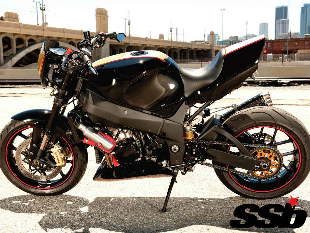  Foto  Modifikasi Motor  Suzuki  GSX R1000 Tahun 2001