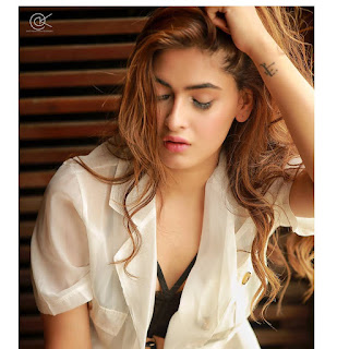 Karishma Sharma in  (6).jpg