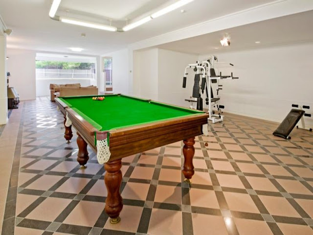 Photo of private gym with the pool table