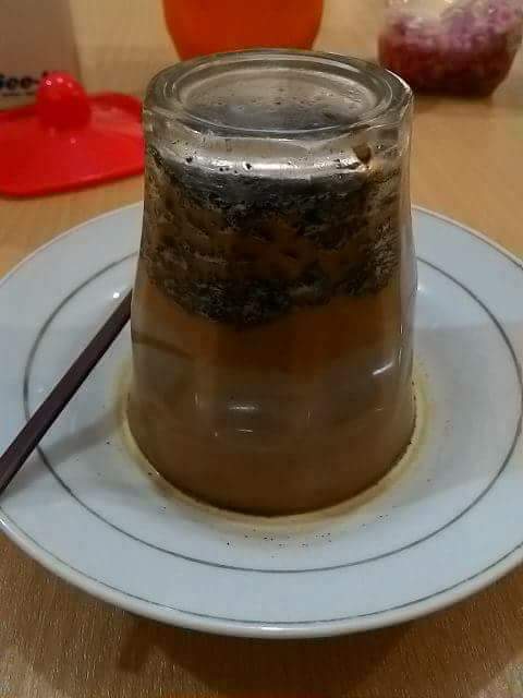 Kopi Susu Terbalik