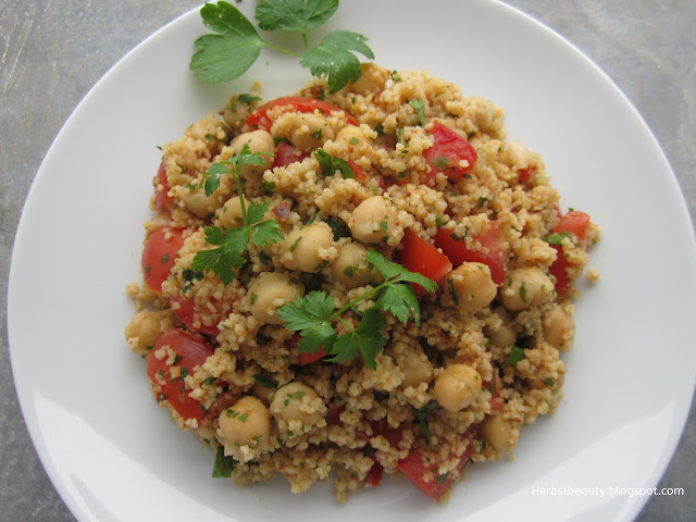 Couscous Salat mit Kichererbsen