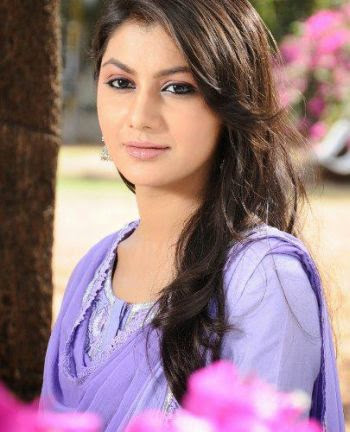 Kumkum Bhagya Actress Sriti Jha Hot Pictures