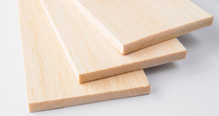 apa itu kayu balsa?