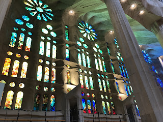 聖堂の中はファンタジーな森だった！〜Sagrada Família /サグラダ・ファミリア〜