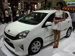 Indent Mobil  Murah Astra  Toyota Agya  Mencapai 3 000 Unit 