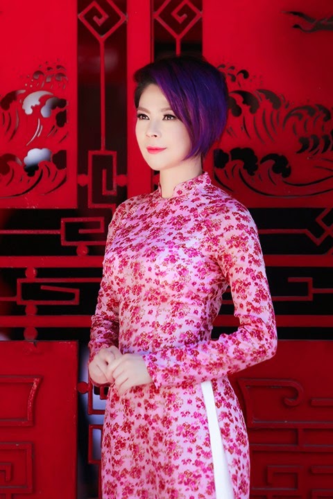 ca-si-thanh-thao-di-le-chua (12)