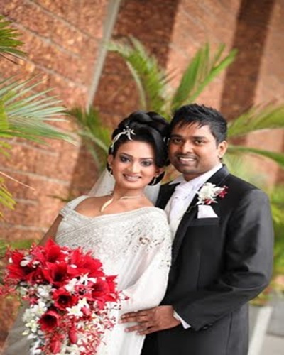 Nadini Premadasa - Sri Lankan Cute Female Singer Wedding Pics