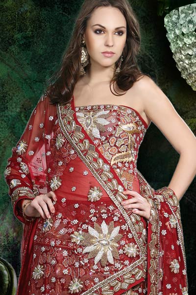 For the best selection of latest wedding lehenga Cbazaar is your best bet