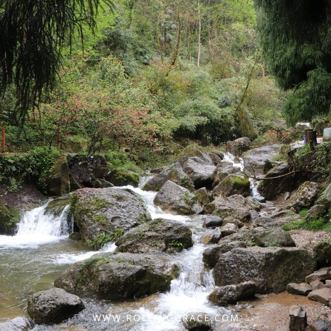 Liangshan Waterfall Trail Niujiaowan Creek