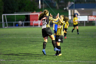 Partido entre el Barakaldo y el Betiko Neskak