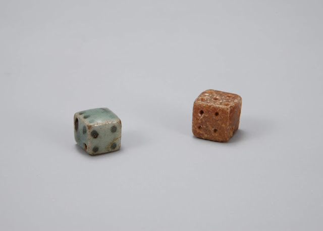 납석제 주사위(蠟石製骰子), 고려, 길이 1.2cm, 국립중앙박물관