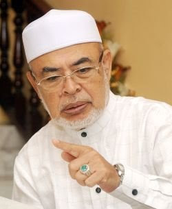 MATAHARI PETUNJUK: TUAN GURU DATO' DR. HARON DIN & USTAZ 