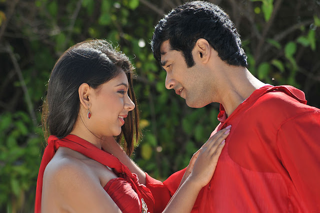 Pelli Pustakam Movie stills