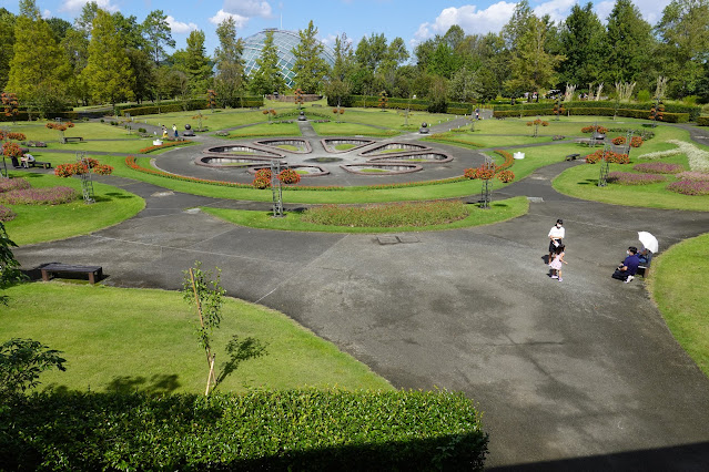 鳥取県西伯郡南部町鶴田　とっとり花回廊　霧の庭園