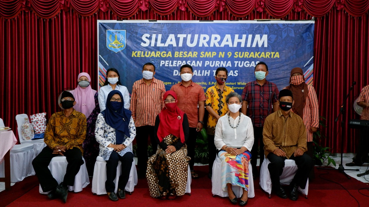 Pelepasan Purna Tugas Dan Alih Tugas Guru Dan Karyawan Smp Negeri 9 Surakarta Smp Negeri 9 Surakarta