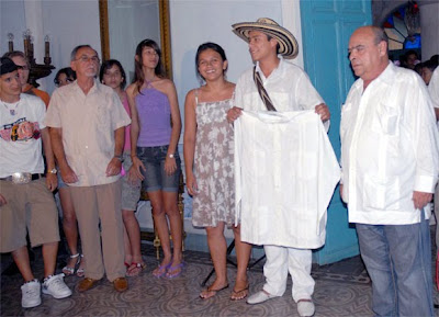 Jesus online: Guayabera de Gabriel García Márquez en Museo 