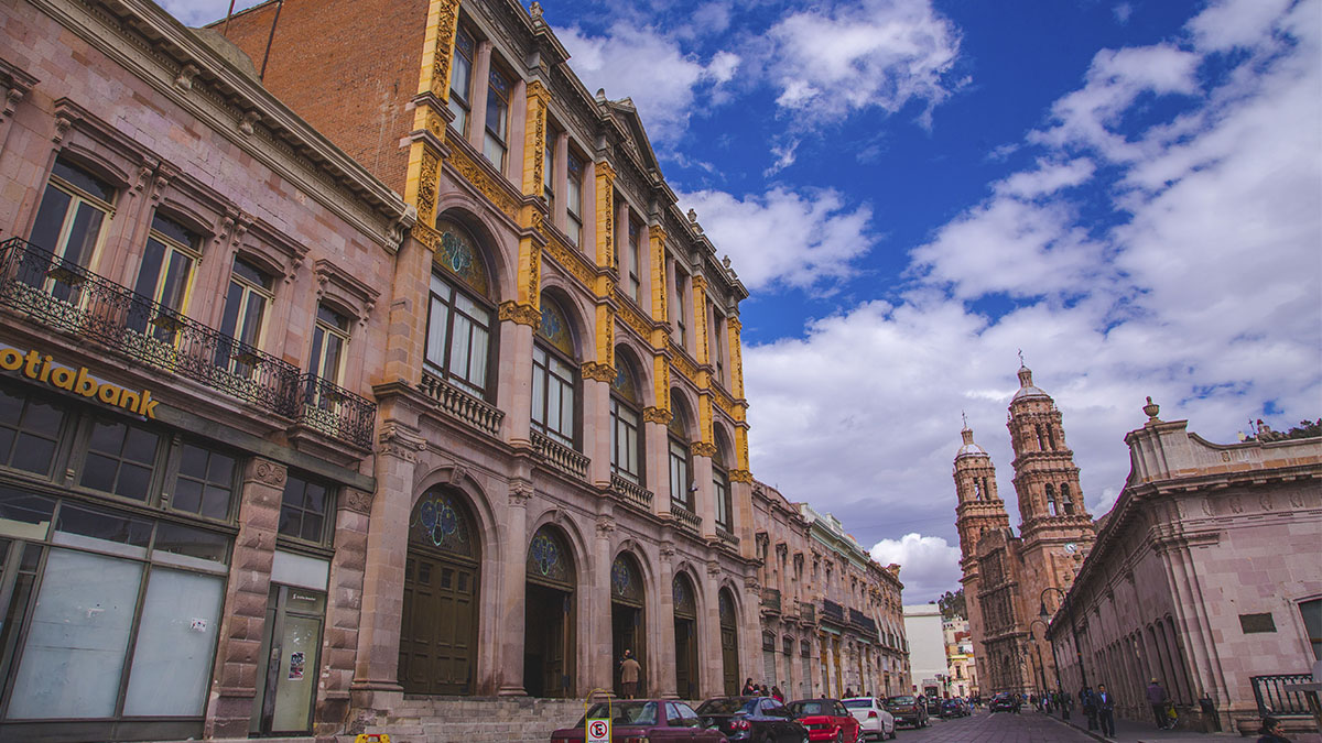 ZACATECAS GUÍAS TURISTAS CONGRESO NACIONAL IBEROAMERICANO 01