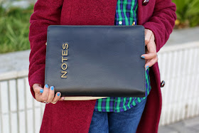 Moschino Cheap & Chic notes clutch, Essie avenue mantain, Fashion and Cookies, fashion blog