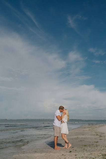 Fort Myers Beach Engagement Photo Shoot