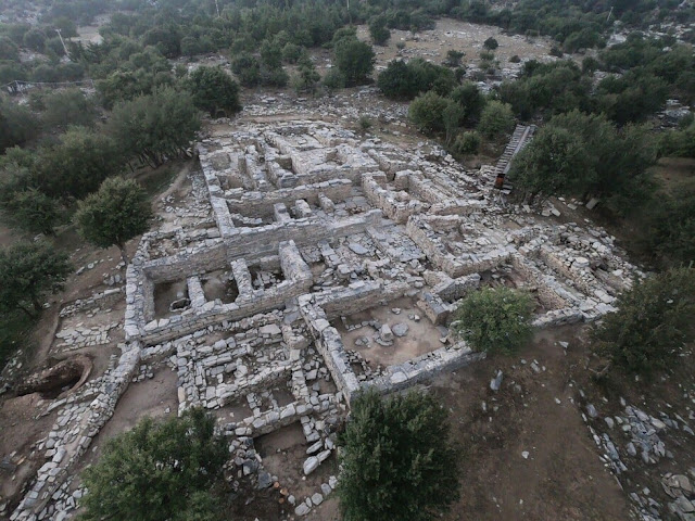 Ο αρχαιολογικός χώρος της Ζωμίνθου.