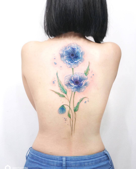 30 lindas tatuagens de papoula para mulheres - Veja e fique inspirada!