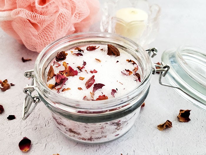 Everything's Coming up Roses: How to Make DIY Rose Petal Bath Salts - Paper  and Stitch