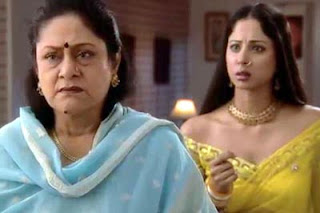 Aruna Irani and Sangita Ghosh