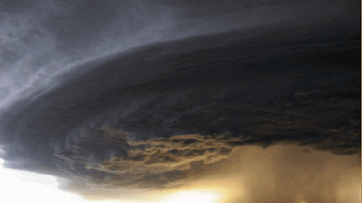 GIF de tormentas y tornados