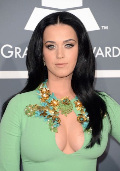 Enorme escote de Katy Perry 