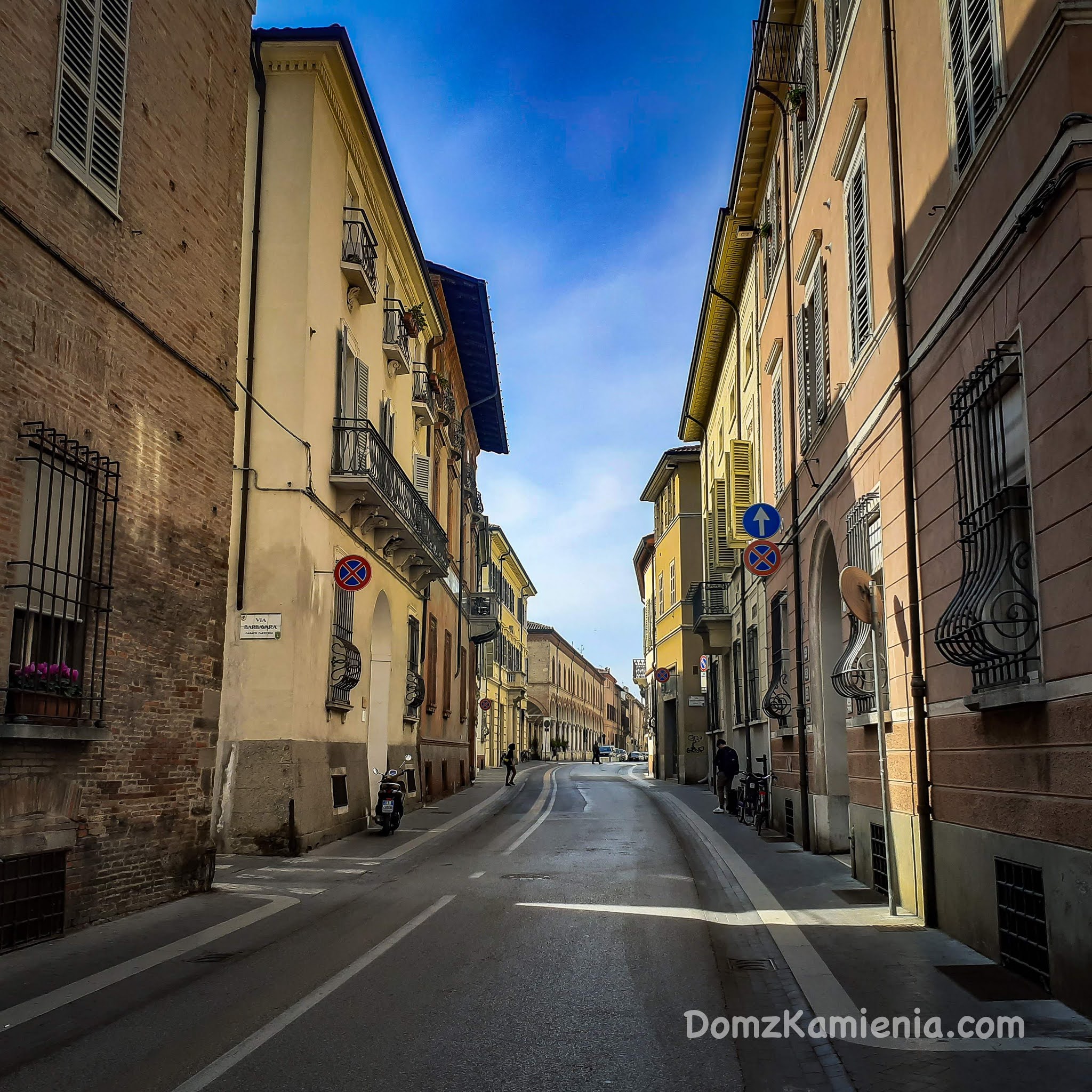 Faenza, Dom z Kamienia blog o życiu we Włoszech