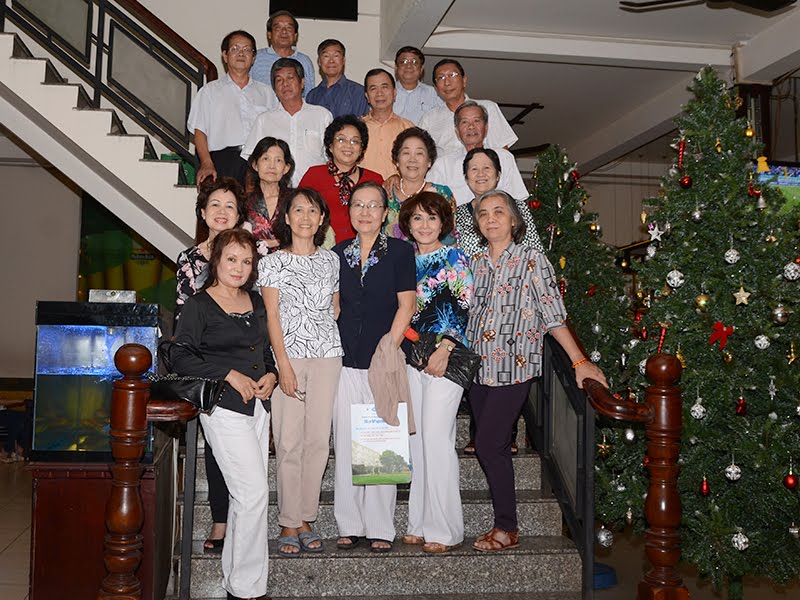 9 Dec 2012 Họp mặt mừng bạn cũ về VN